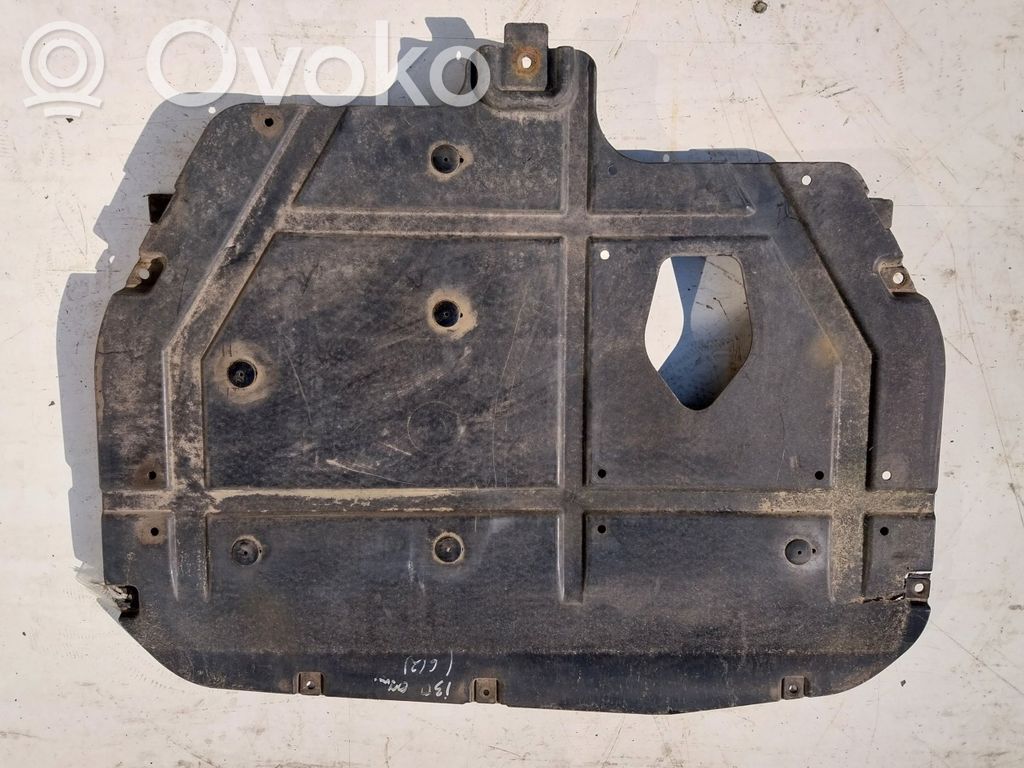Hyundai i30 Engine splash shield/under tray 