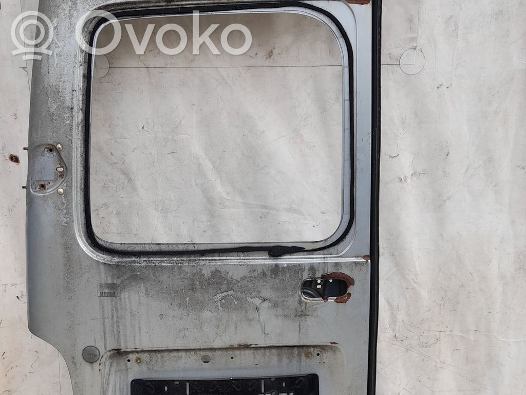 Renault Master II Aizmugurējās durvis 