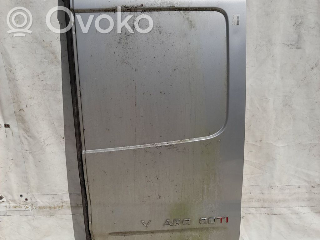 Opel Vivaro Aizmugurējās durvis 