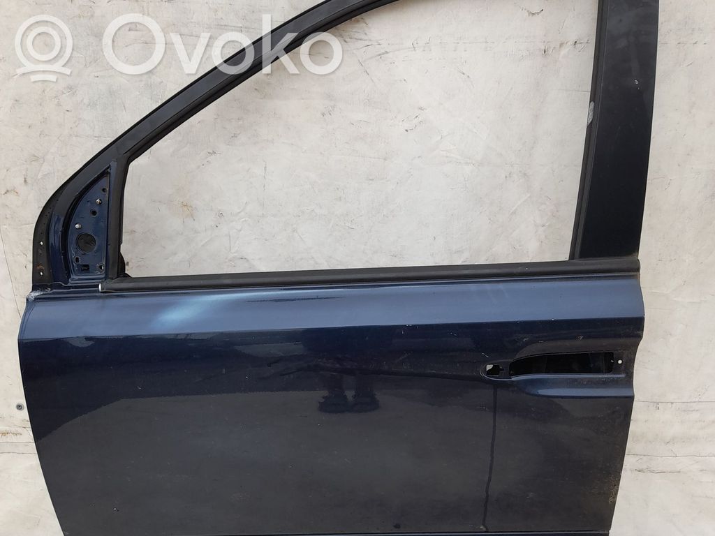 KIA Carnival Durvis 