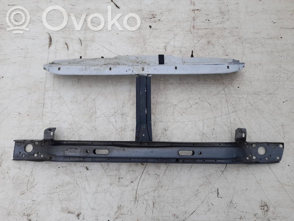 Renault Master II Viršutinė dalis radiatorių panelės (televizoriaus) 