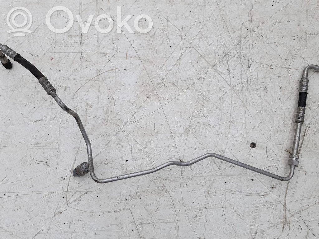 Ford Focus Ilmastointilaitteen putki (A/C) 