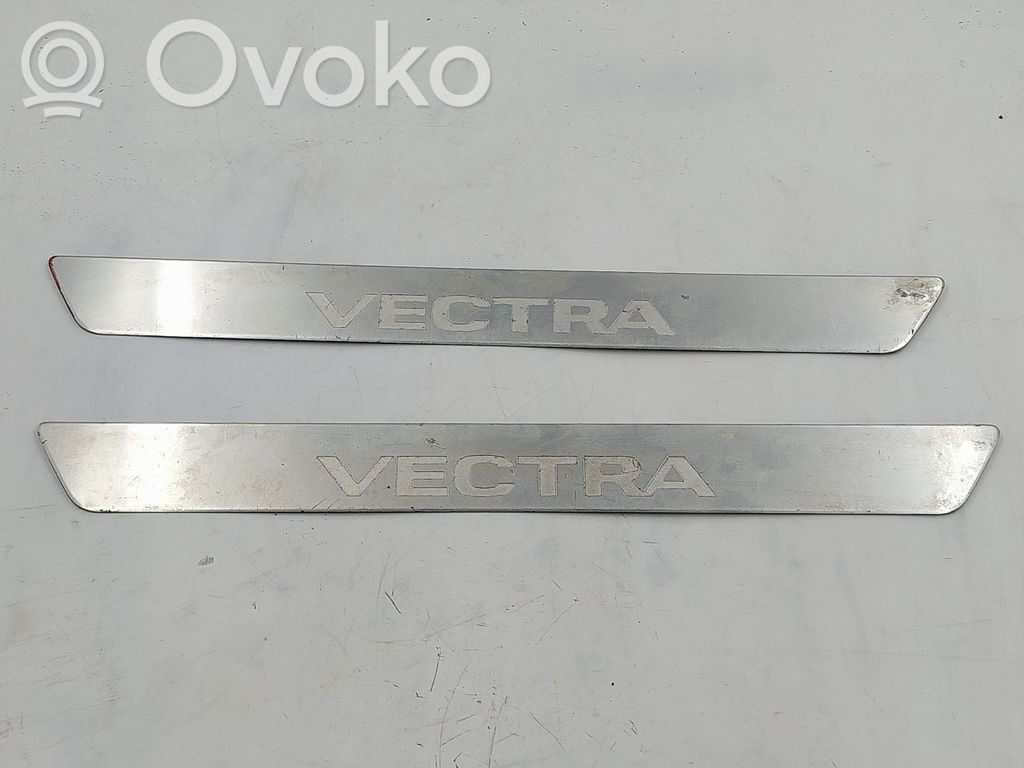 Listwa boczna   GM13243498,498166255