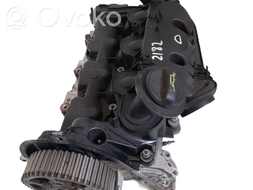 Peugeot 607 Engine head 