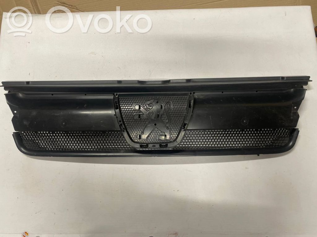 Peugeot Boxer Front grill 