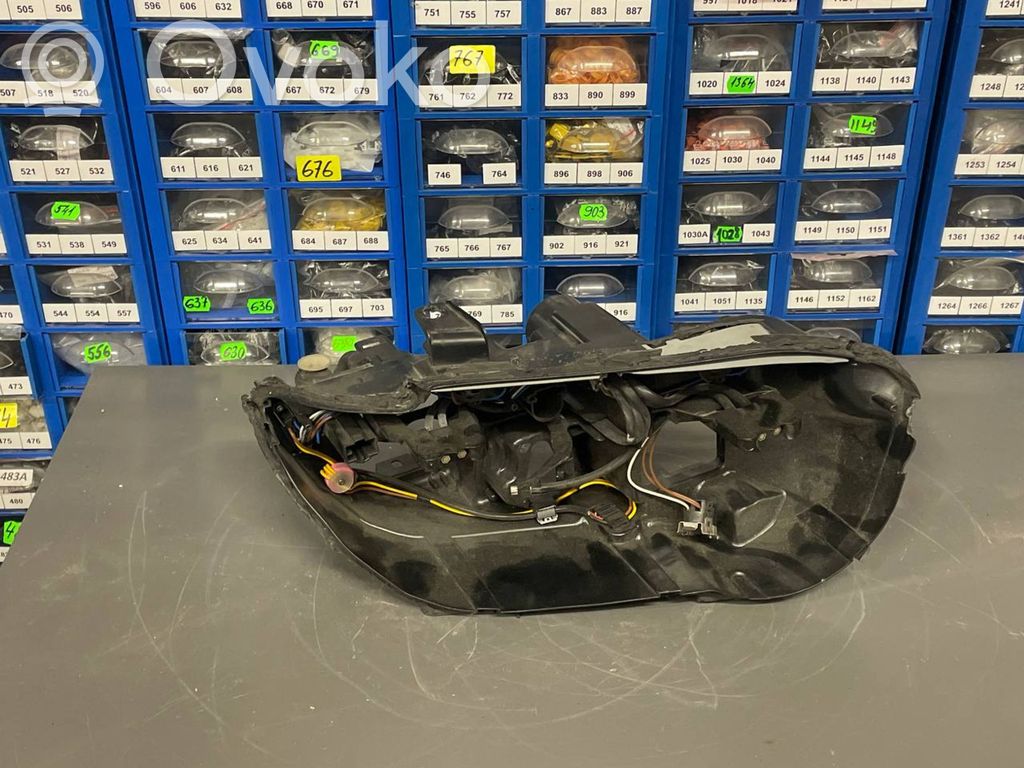 BMW 7 E65 E66 Headlight part 