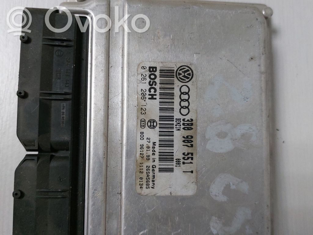 Engine control unit/module   3B0907551T,0261206123