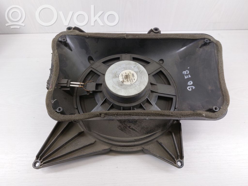 Audi A8 S8 D3 4E Subwoofer 