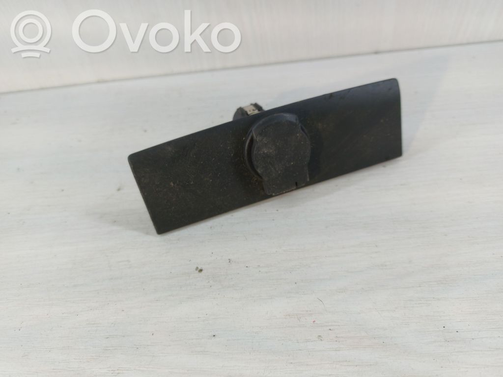 Opel Vectra C Zapalniczka deski rozdzielczej 