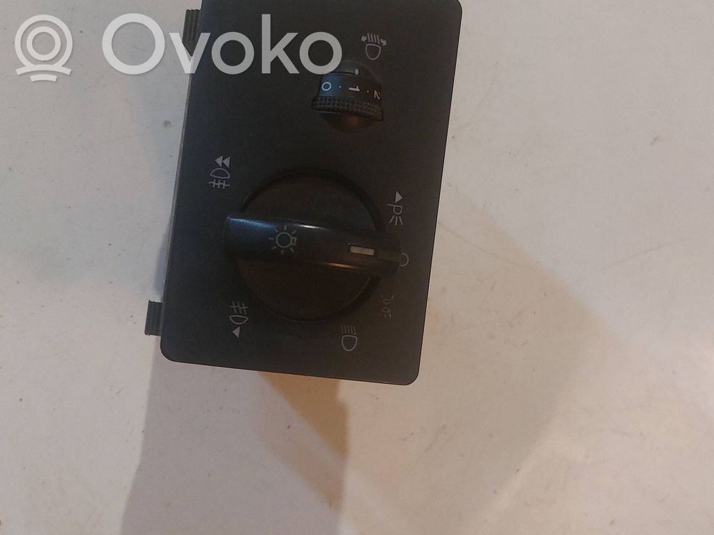 Light switch   7M5T13A024MA,04069765