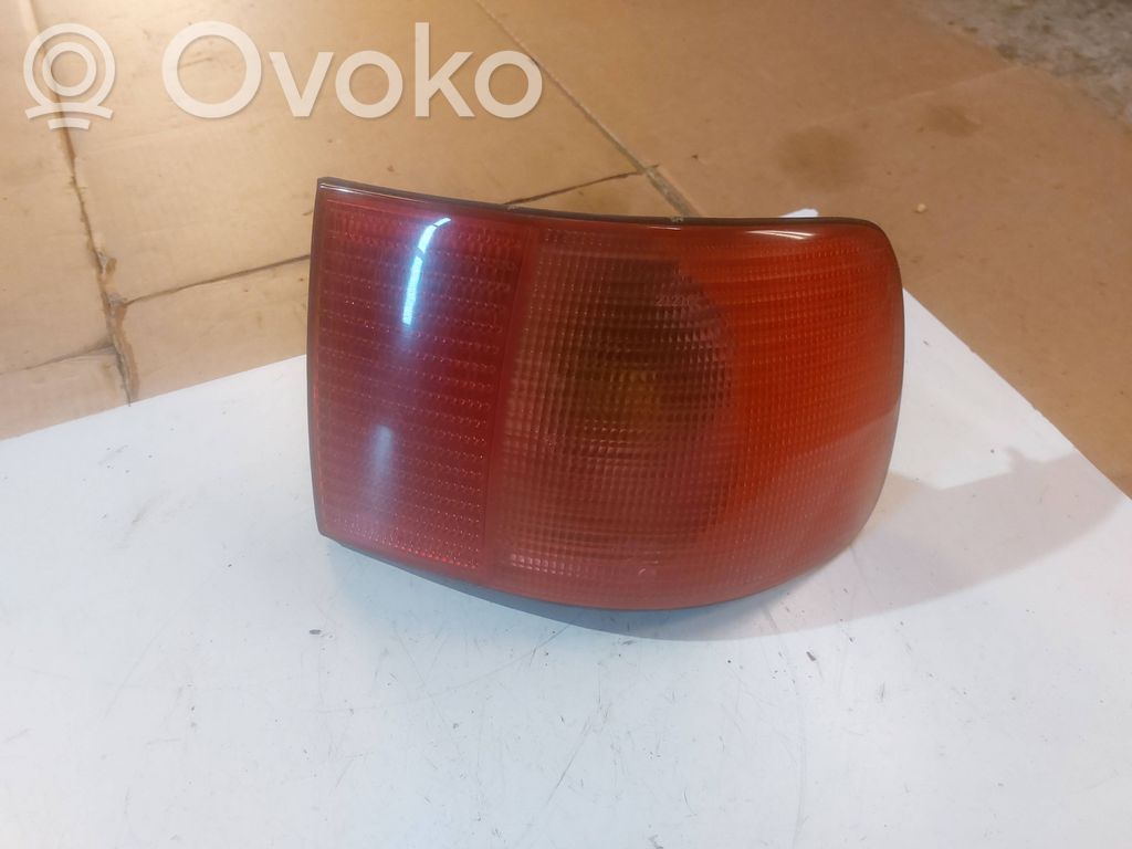 Rear/tail lights   4D0945096,4D0945218