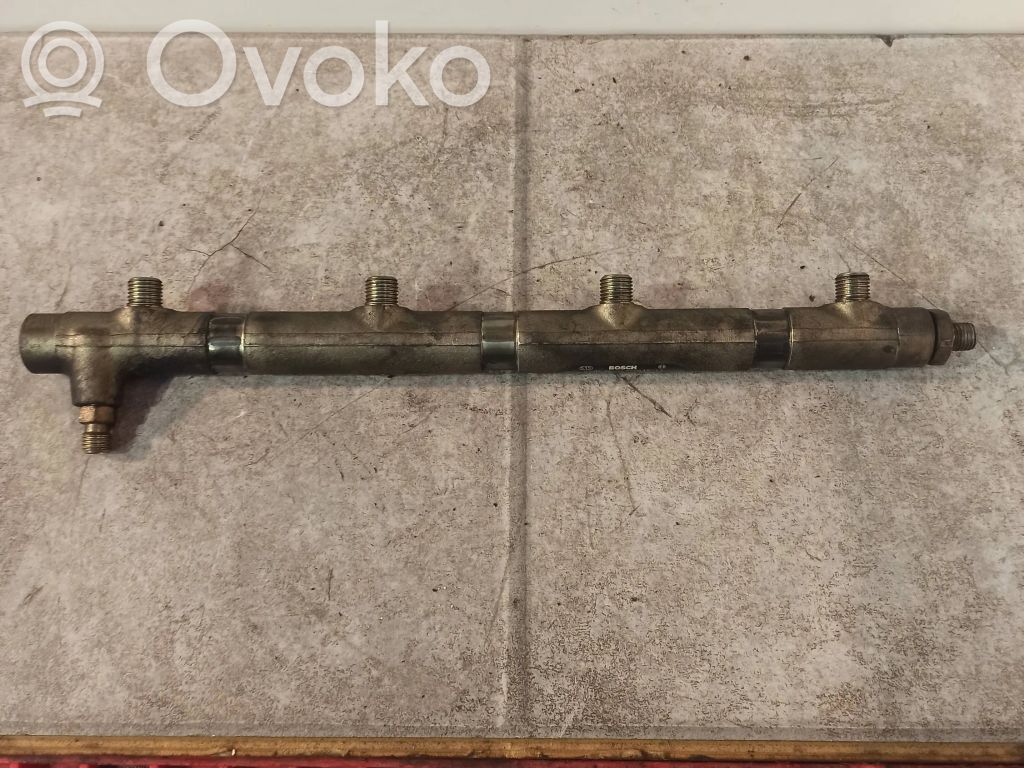 BMW 7 E65 E66 Polttoainepääputki 