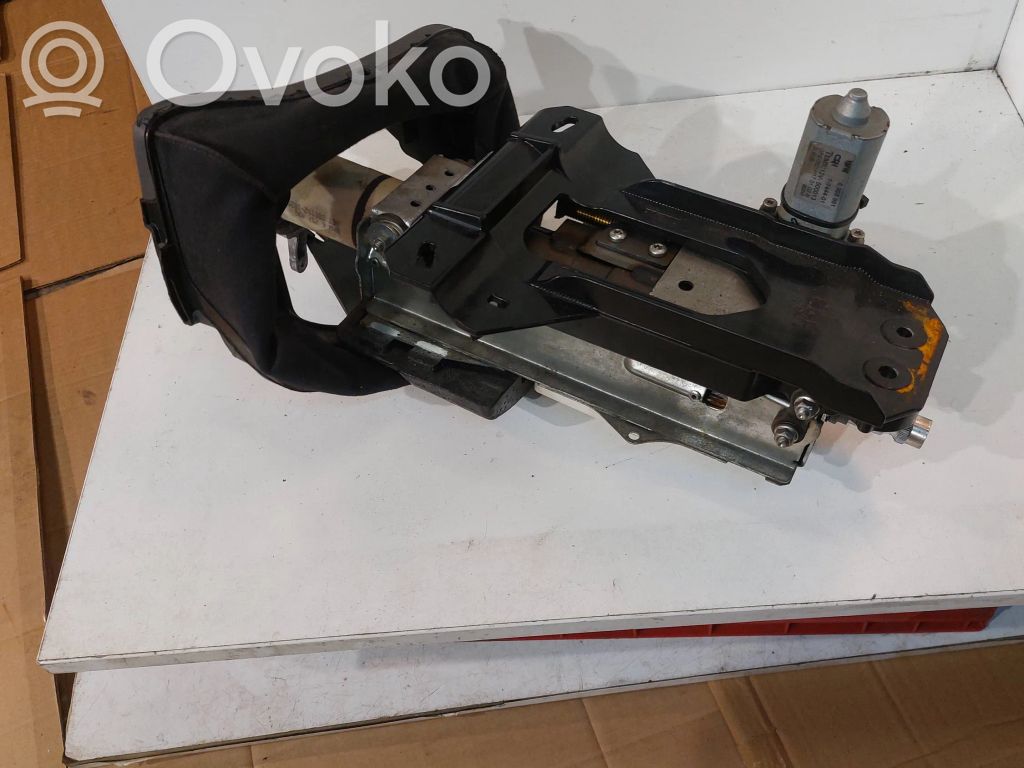 Ohjauspyörän akseli   6908962,12V500040,1147601