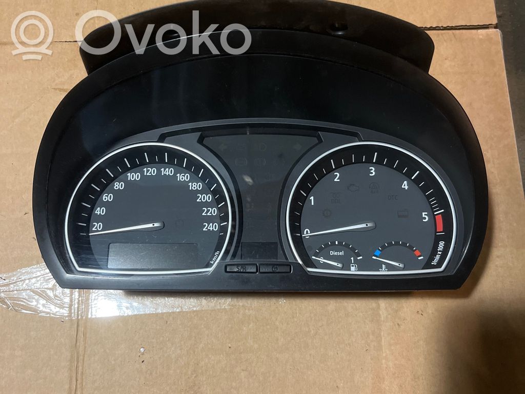 BMW X3 E83 Speedometer (instrument cluster) 