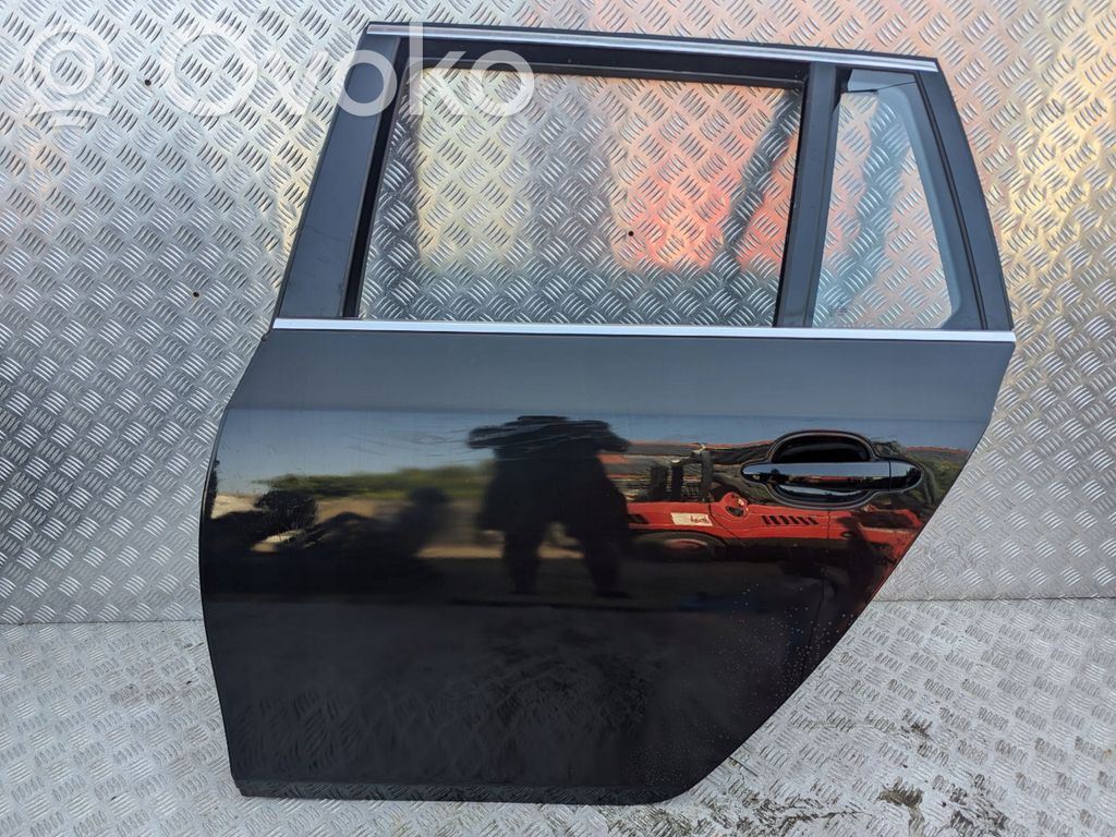 Rear door