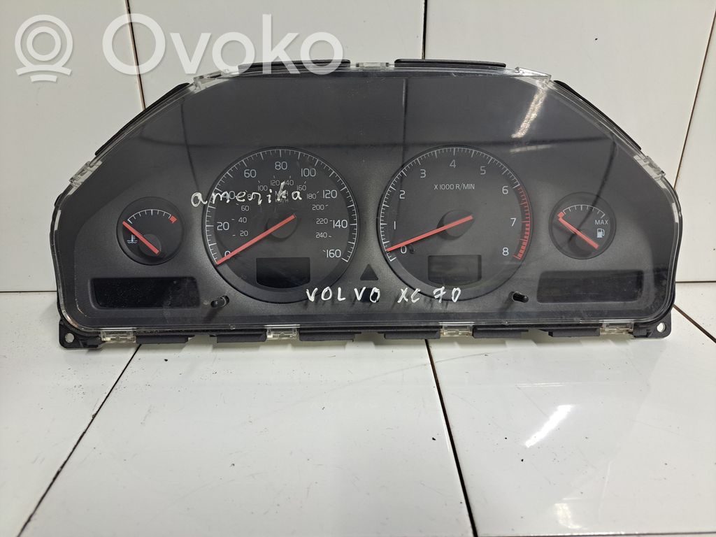 Volvo XC70 Spidometrs (instrumentu panelī) 