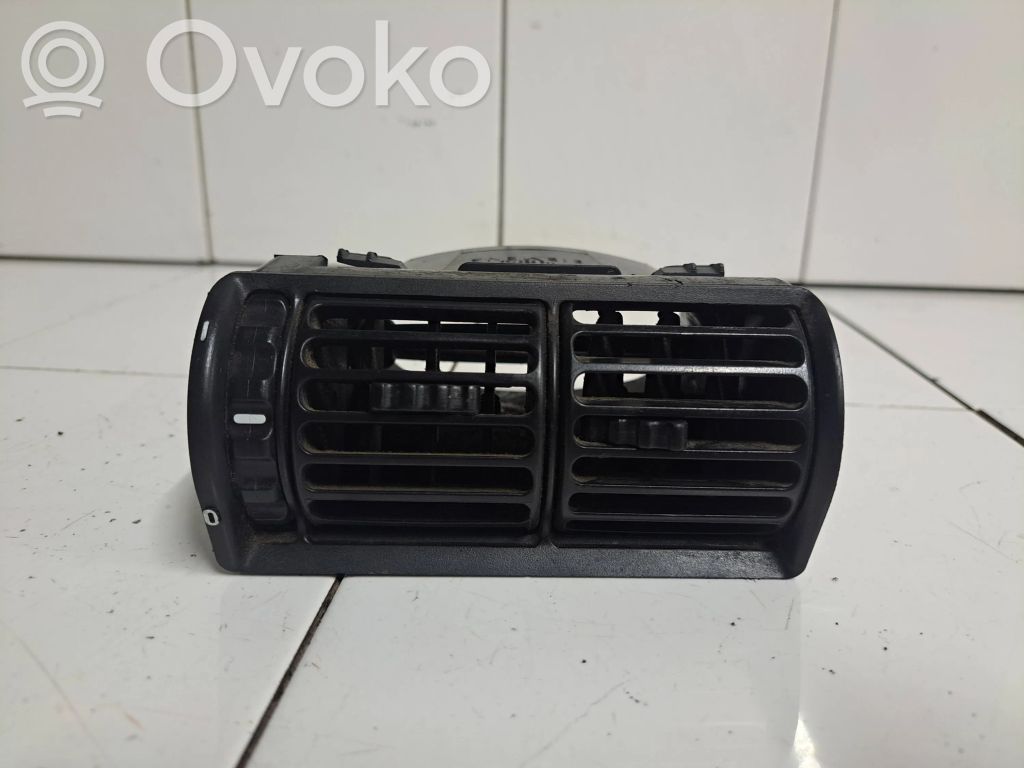 BMW 5 E34 Luftausströmer Lüftungsdüse Luftdüse Mitte 