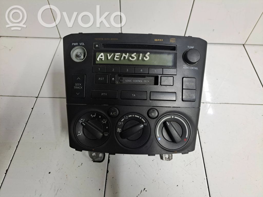 Toyota Avensis T250 Panel / Radioodtwarzacz CD/DVD/GPS 