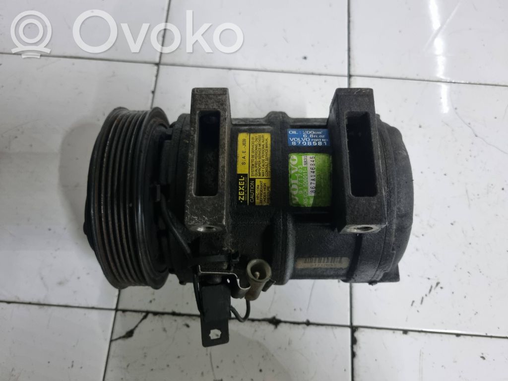 Volvo XC70 Kompresor / Sprężarka klimatyzacji A/C 