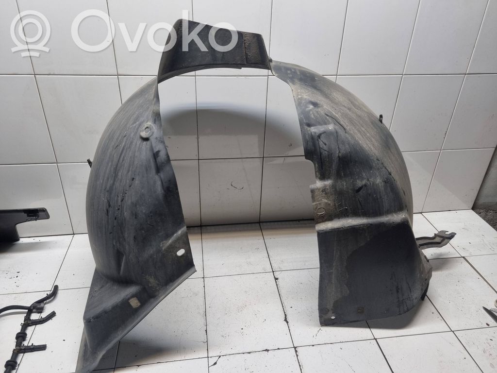 Opel Astra J Nadkole przednie 