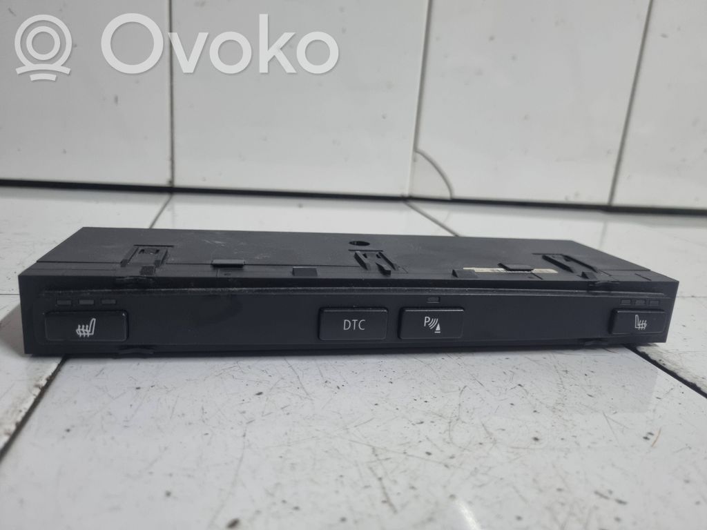 BMW 5 E60 E61 Seat heating switch 