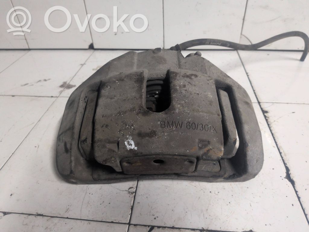 Front brake caliper   BMW6030X