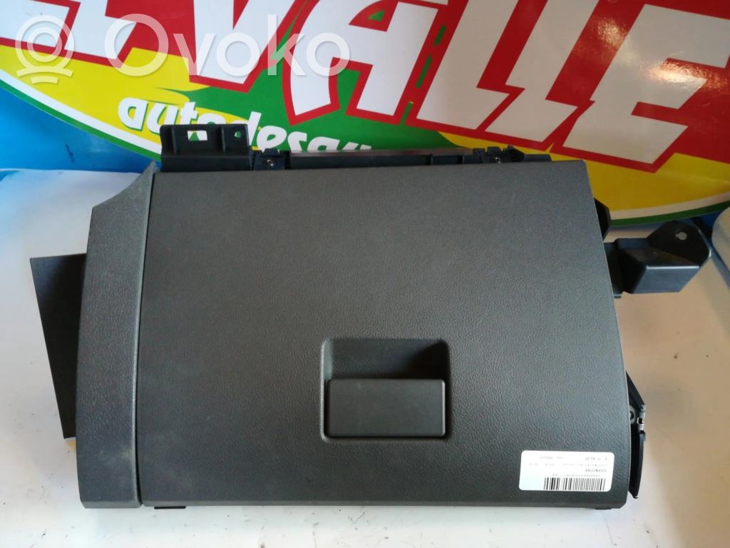 Guantera   1499332