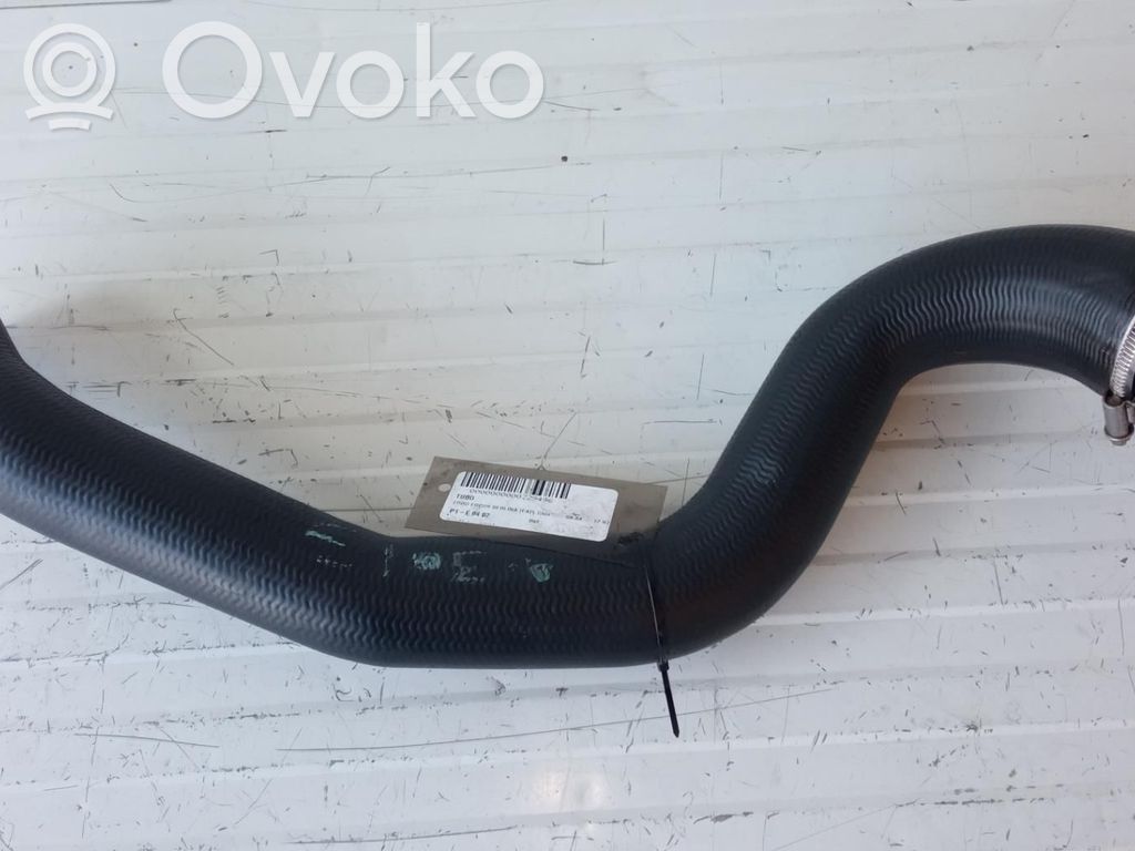 Tubo para rellenar aceite