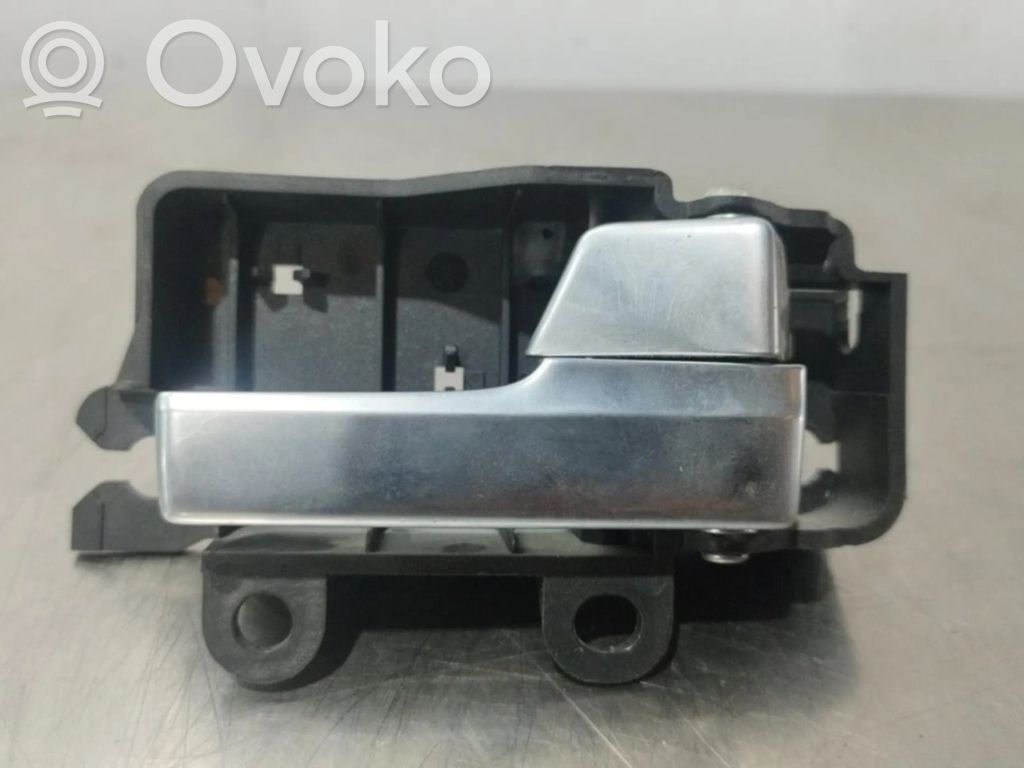 Manecilla interna puerta trasera   3M51R22600BB