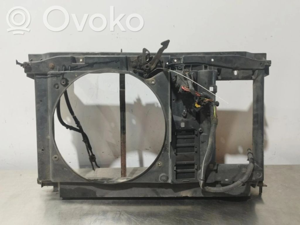 Citroen C4 I Panel lateral delantero 