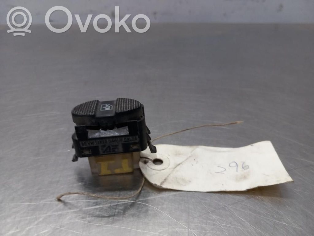 Electric window control switch   7M959855