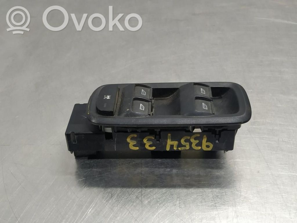 Interruptor del elevalunas eléctrico   G1B514A132DA