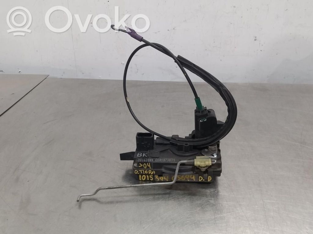 Opel Tigra B Etuoven lukko 