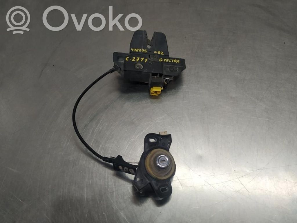 Opel Vectra C Zamek klapy tylnej / bagażnika 