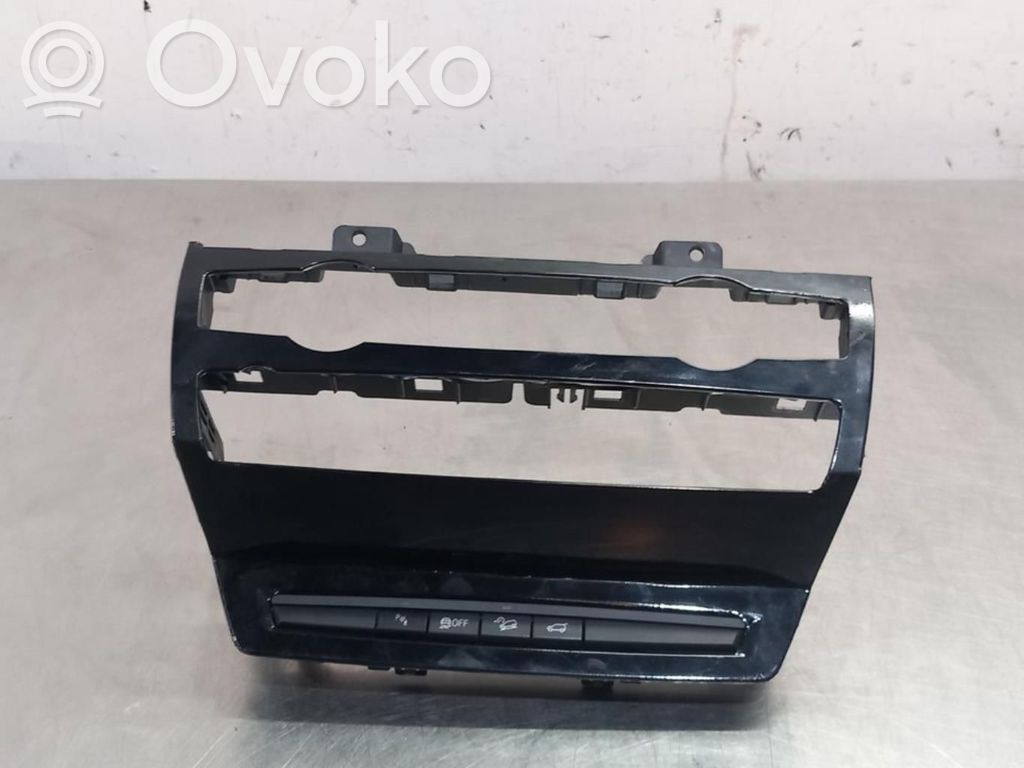BMW X5 E70 Bottom trim 