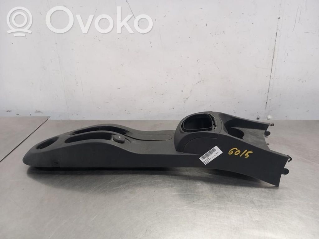 Renault Clio III Galinės sedynės porankis 