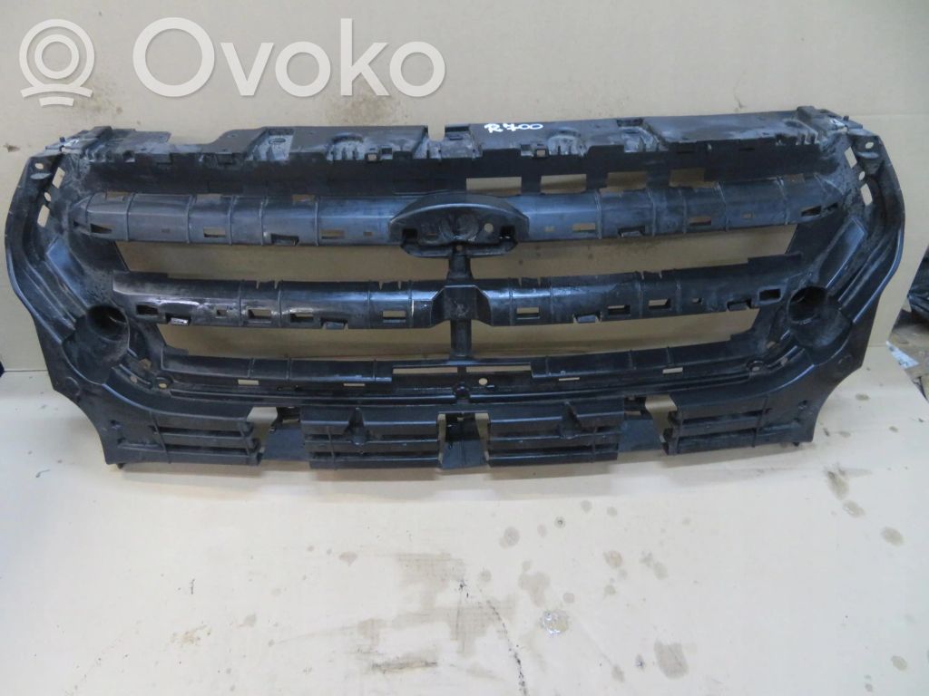 Ford Kuga II Etusäleikkö 
