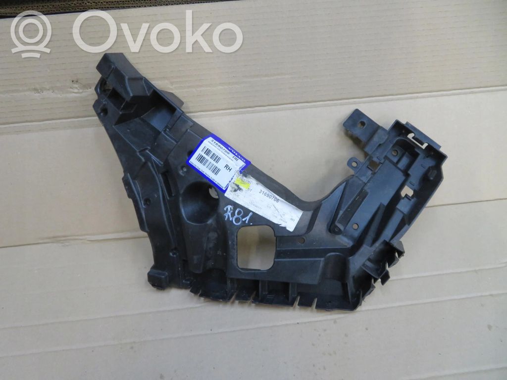 Volvo XC40 Suport montare bară spate 