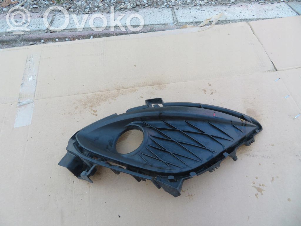 Mazda 5 Front bumper lower grill 