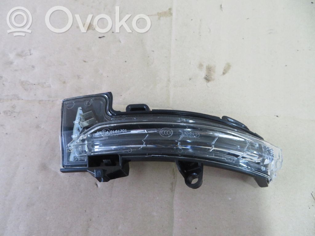Skoda Octavia Mk3 (5E) Front indicator light 