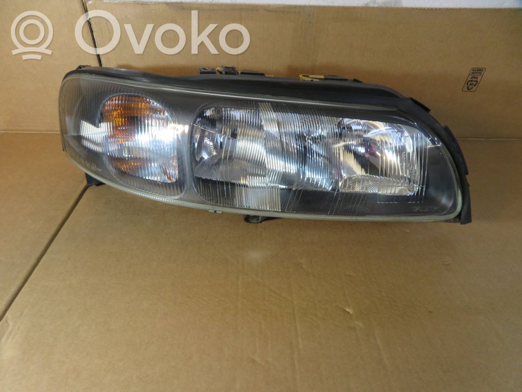Headlight/headlamp   8693568,89007908