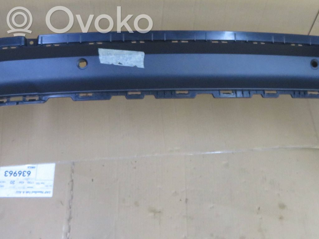 KIA Xceed Moldura inferior del parachoques trasero 
