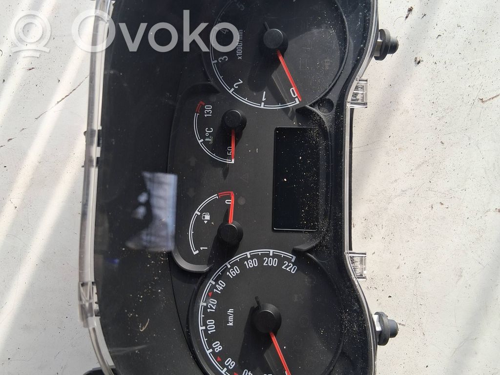 Opel Combo D Speedometer (instrument cluster) 