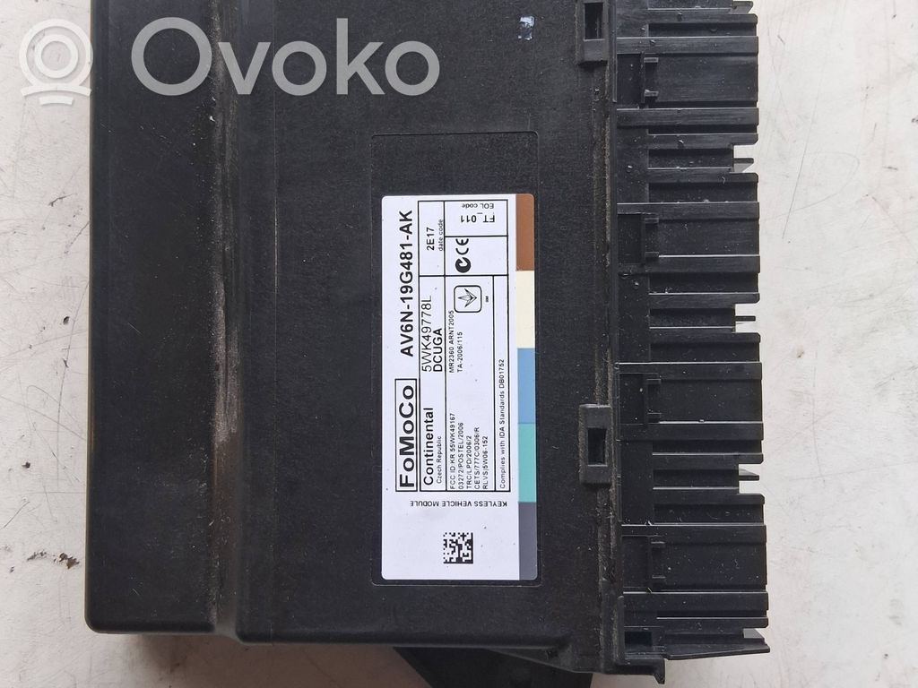 Mukavuusmoduuli   AV6N19G481AK,5WK49778L
