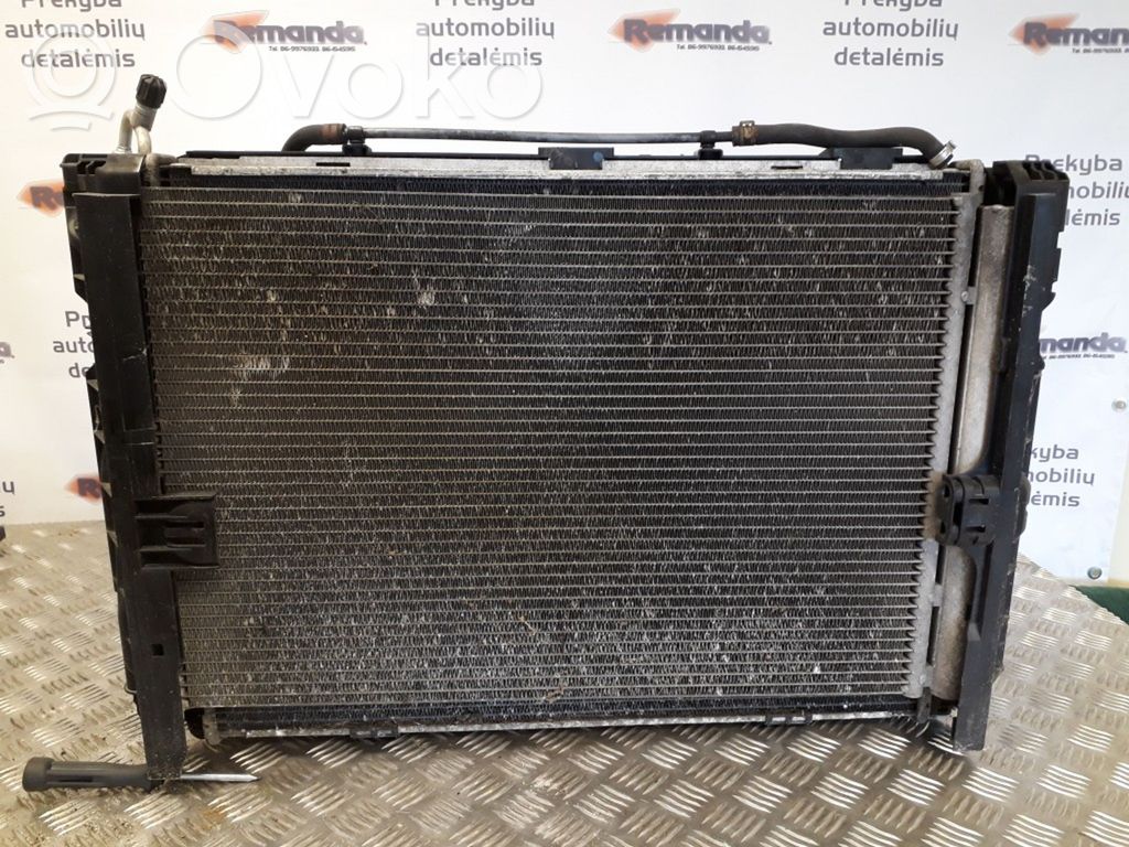 BMW 3 E90 E91 Coolant radiator 