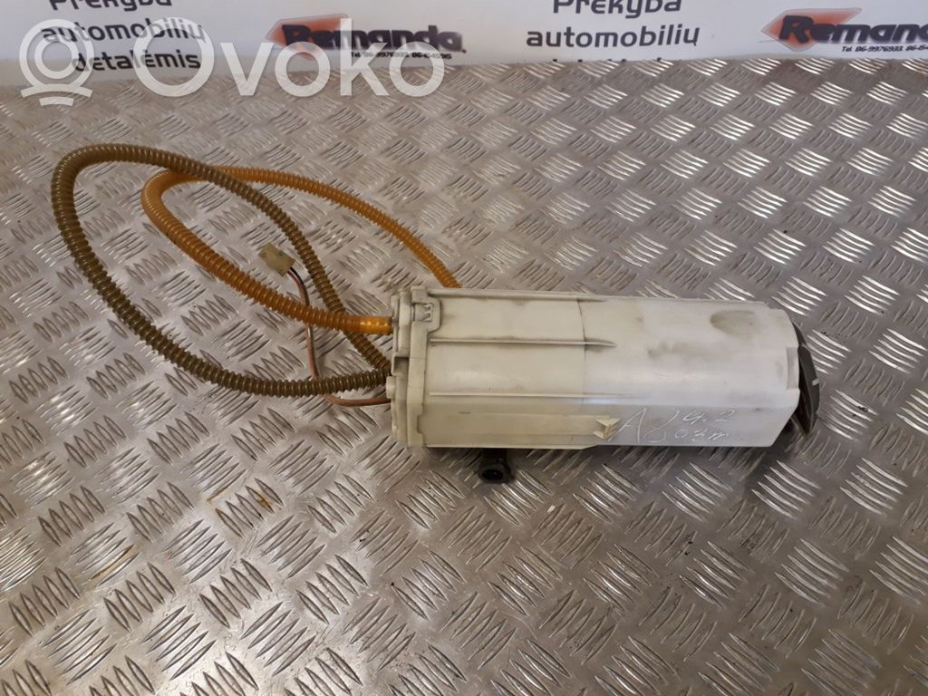 Audi A8 S8 D3 4E Bomba interna de combustible 