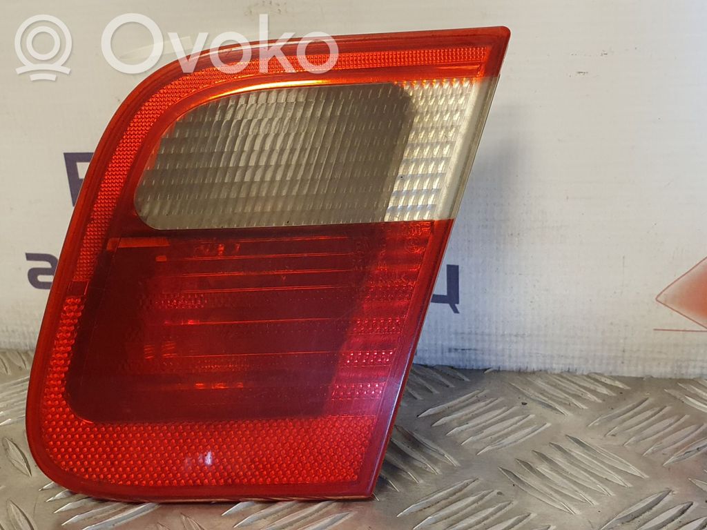 BMW 3 E46 Lampy tylnej klapy bagażnika 