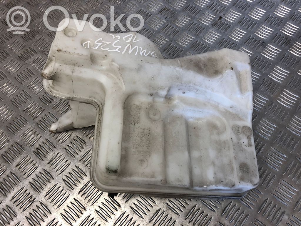 Langų skysčio bakelis   717945101