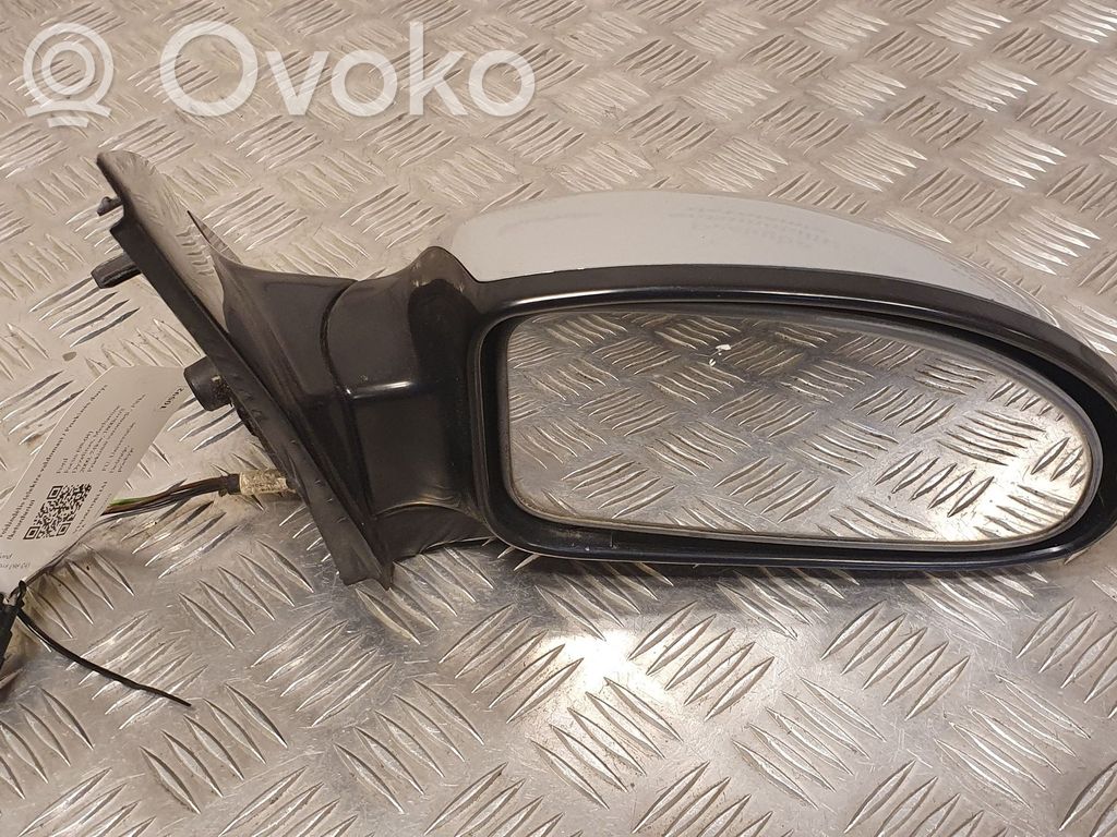 Front door electric wing mirror   E11015475