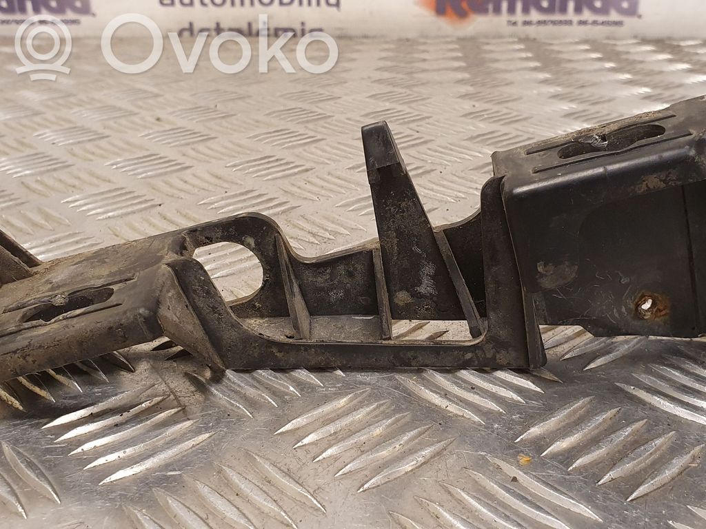 Citroen C4 I Front bumper mounting bracket 
